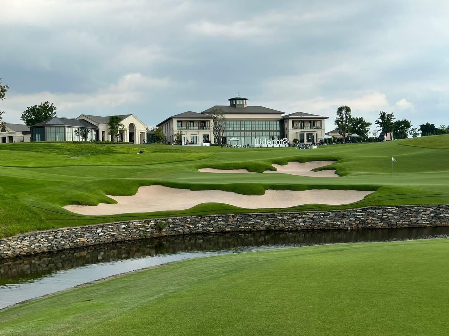 StoneHill Golf Club is opening in this weekend